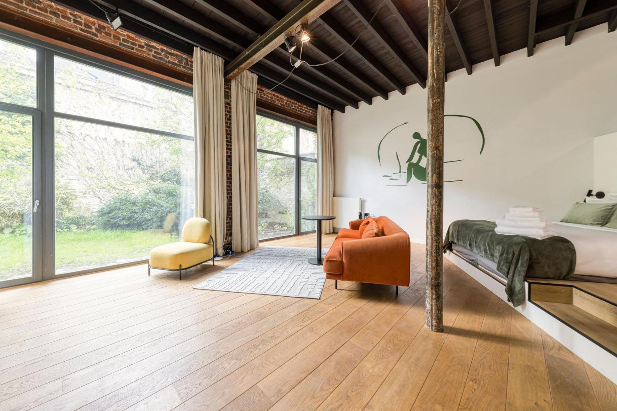 Atelier K - Art Guesthouse In Brussels Иксель Экстерьер фото