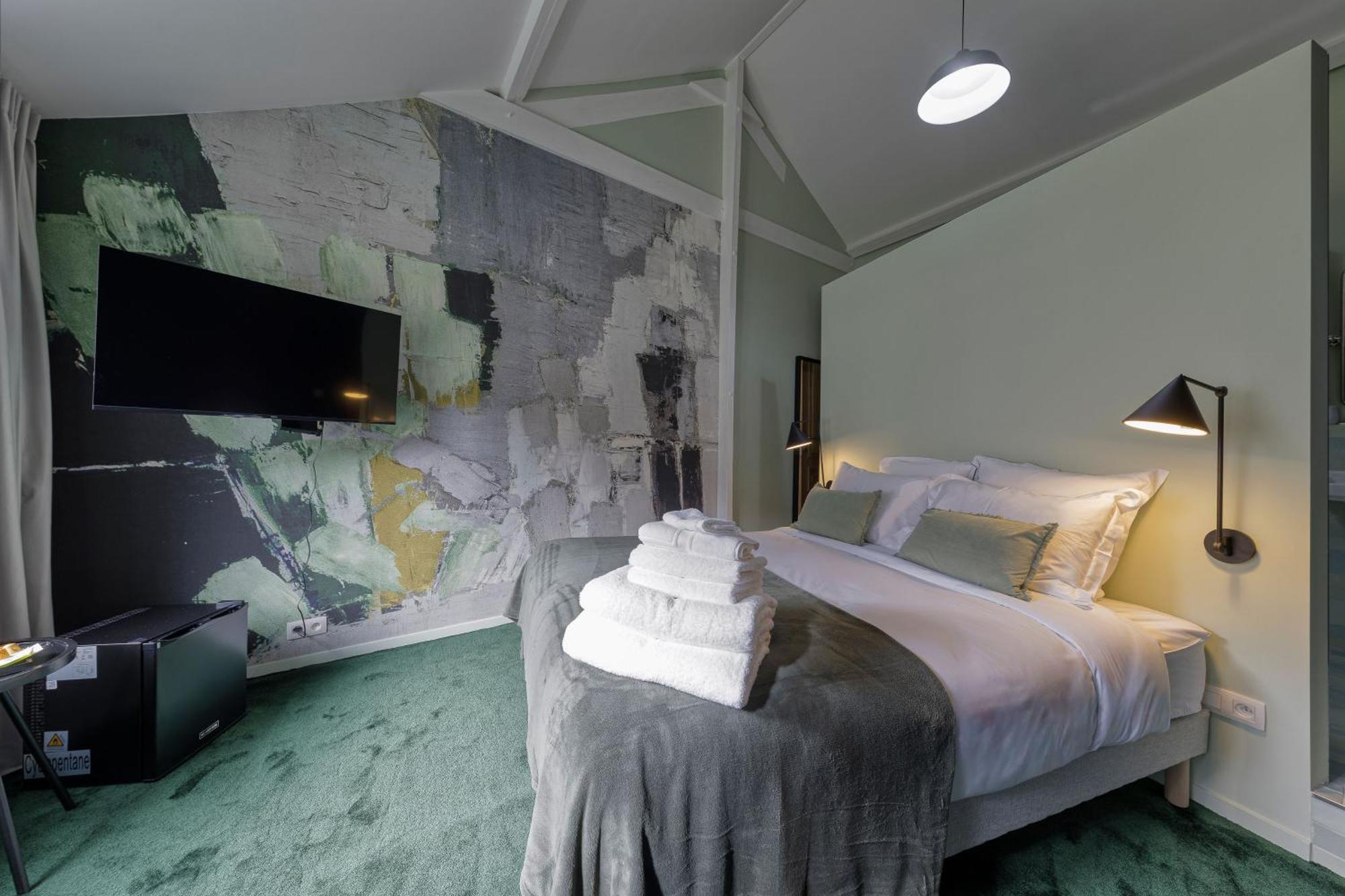 Atelier K - Art Guesthouse In Brussels Иксель Экстерьер фото